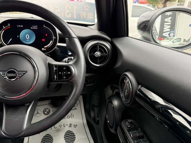 BMW MINI COOPER D 5DOOR 2022 Image 31