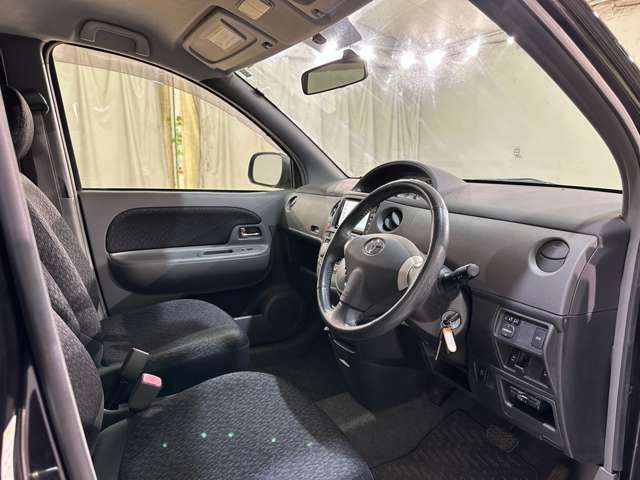 TOYOTA SIENTA 2013 Image 31