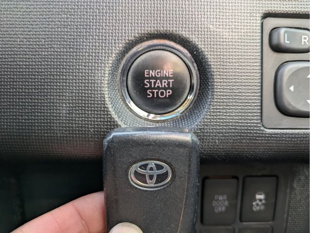 TOYOTA SPADE 2014 Image 31