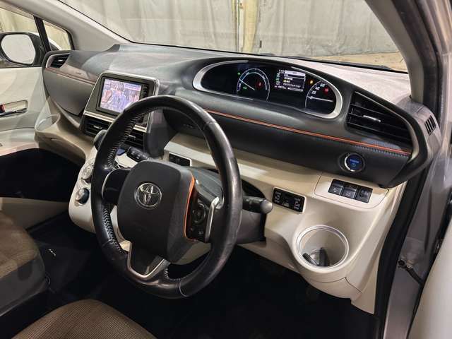 TOYOTA SIENTA HYBRID 2015 Image 31