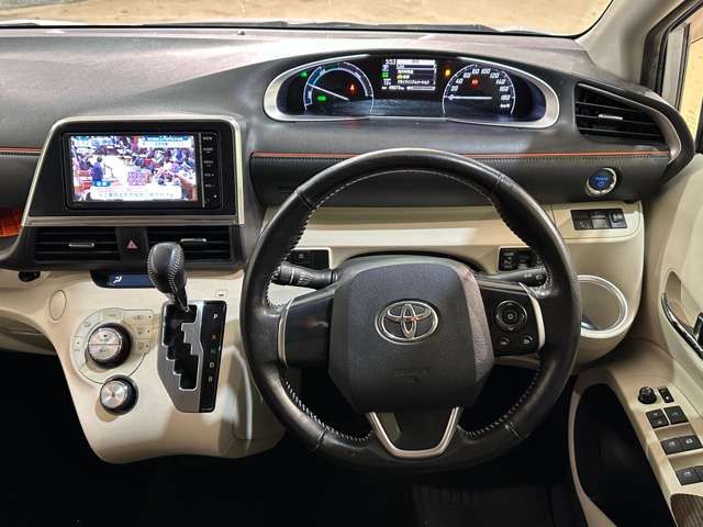 TOYOTA SIENTA HYBRID 2015 Image 31