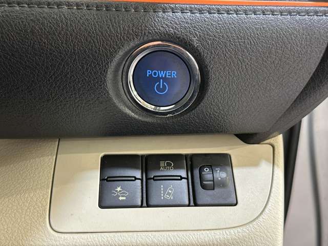 TOYOTA SIENTA HYBRID 2015 Image 31