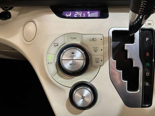 TOYOTA SIENTA HYBRID 2015 Image 31