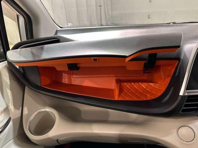 TOYOTA SIENTA HYBRID 2015 Image 31