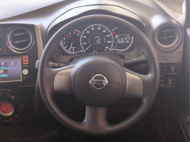 NISSAN NOTE 2013 Image 31