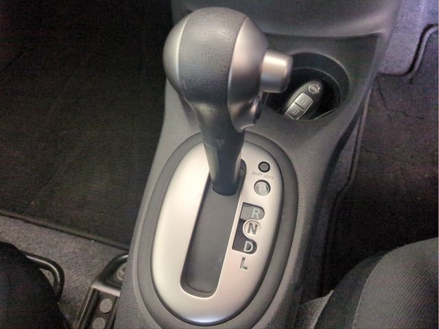 NISSAN NOTE 2013 Image 31