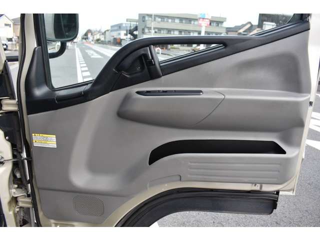 MITSUBISHI CANTER 2018 Image 31