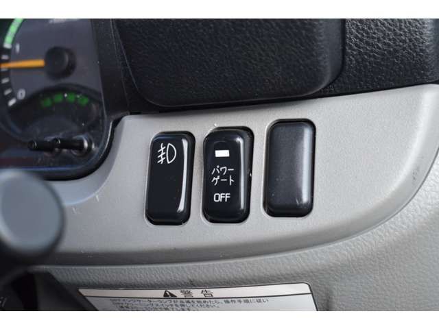 MITSUBISHI CANTER 2018 Image 31