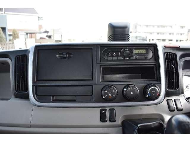 MITSUBISHI CANTER 2018 Image 31