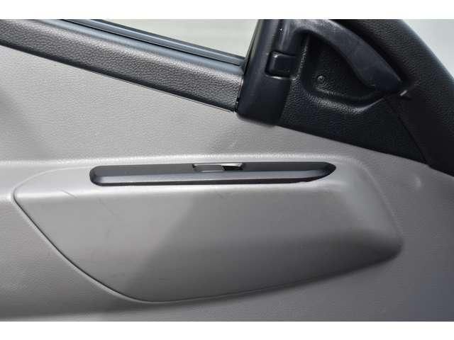 MITSUBISHI CANTER 2018 Image 31