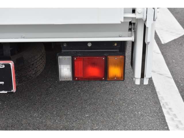 ISUZU ELF 2013 Image 31