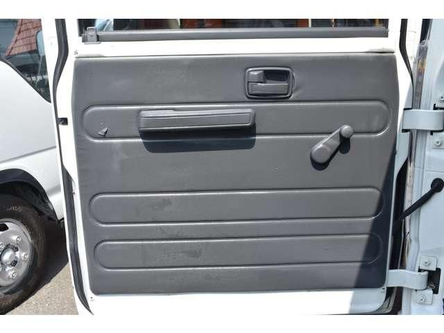 ISUZU ELF 2013 Image 31