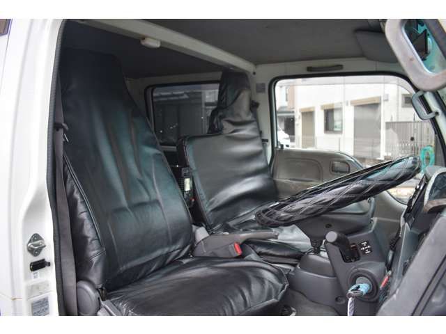 ISUZU ELF 2011 Image 31