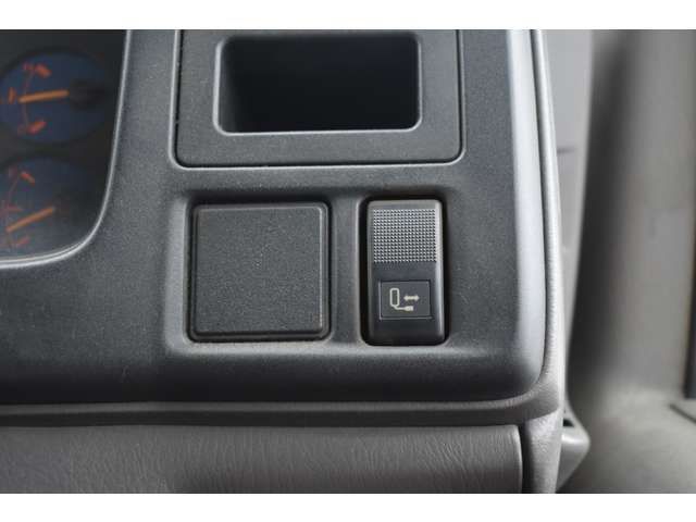 MAZDA TITAN DUSH 2004 Image 31