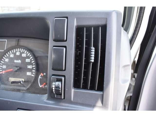 ISUZU ELF 2017 Image 31