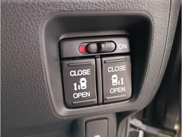 HONDA N BOX 2013 Image 31