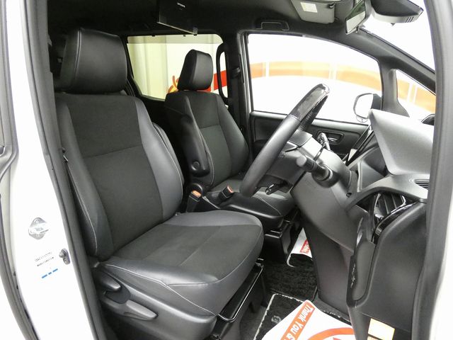 TOYOTA NOAH 4WD 2021 Image 31