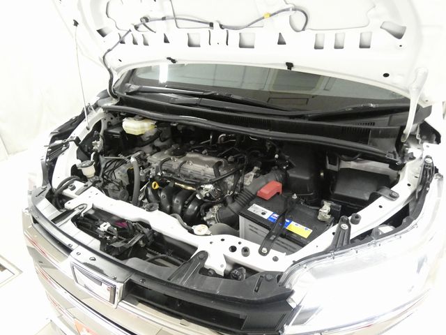 TOYOTA NOAH 4WD 2021 Image 31