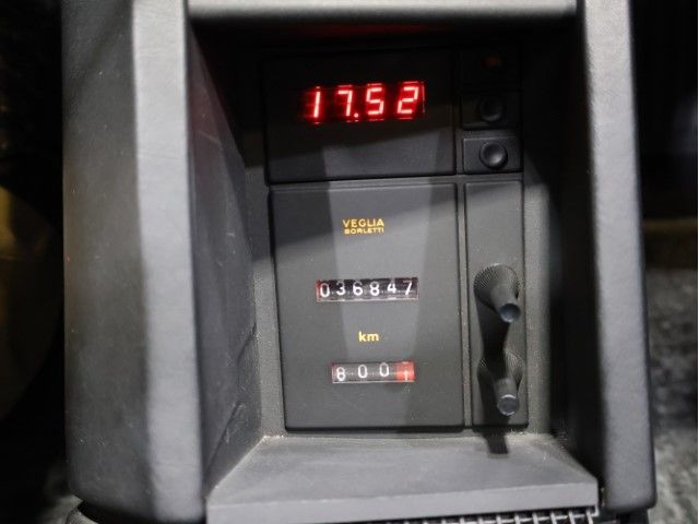 FERRARI TESTAROSSA 1990 Image 31