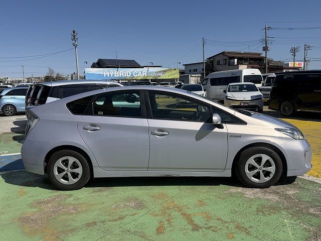 TOYOTA PRIUS 2013 Image 31