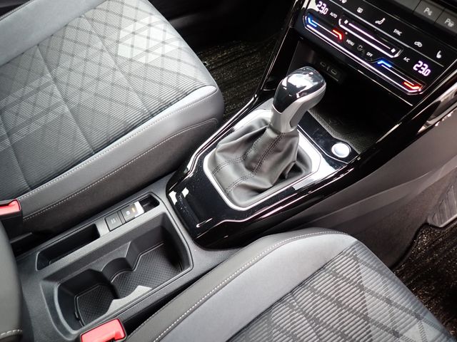 VOLKSWAGEN T-ROC 2023 Image 31