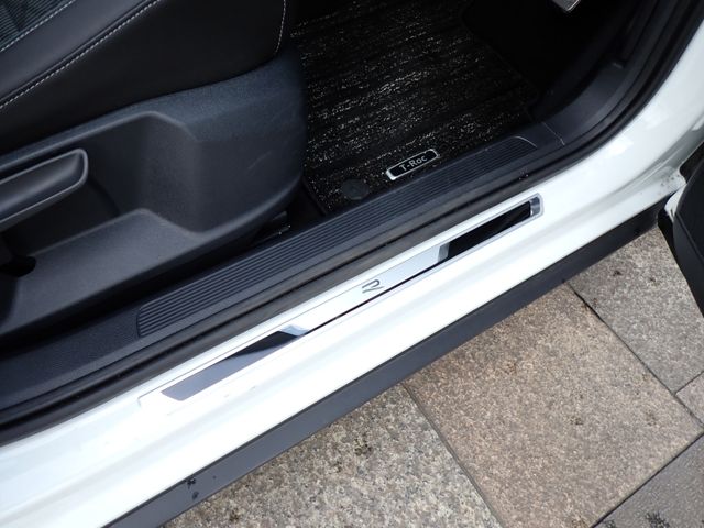 VOLKSWAGEN T-ROC 2023 Image 31