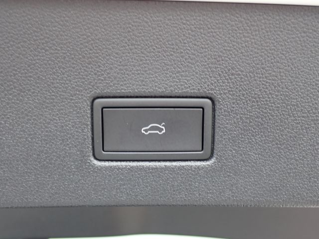 VOLKSWAGEN T-ROC 2023 Image 31