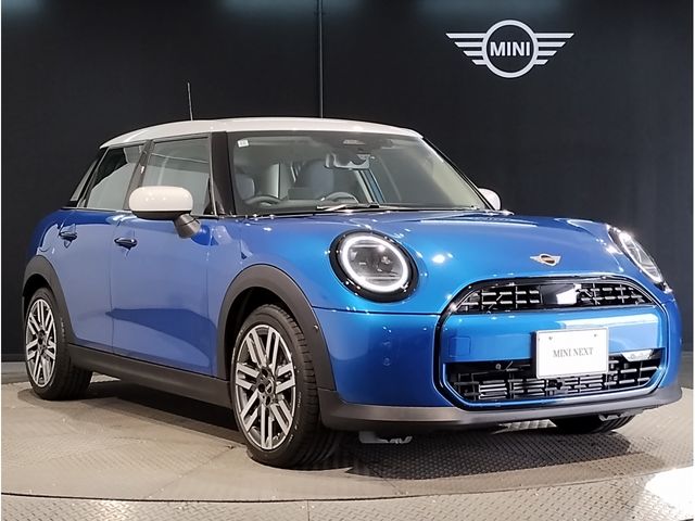 BMW MINI COOPER 5DOOR 2025 Image 31