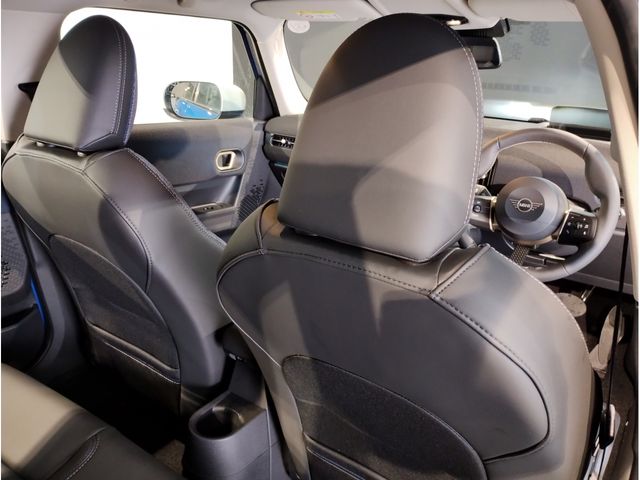 BMW MINI COOPER 5DOOR 2025 Image 31