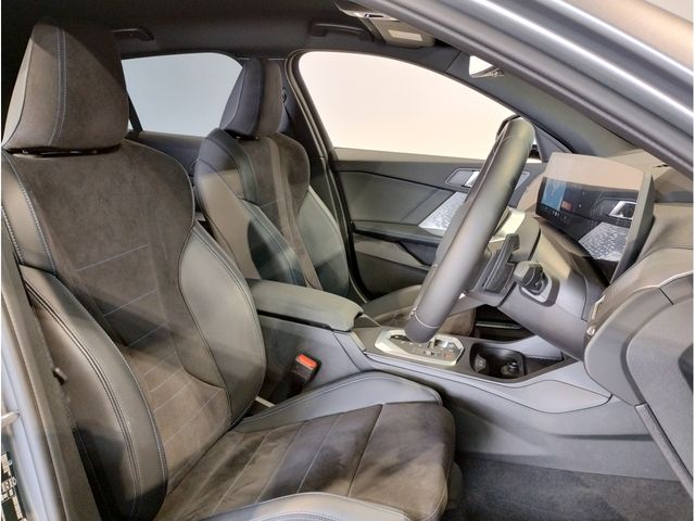 BMW 1SERIES 2025 Image 31