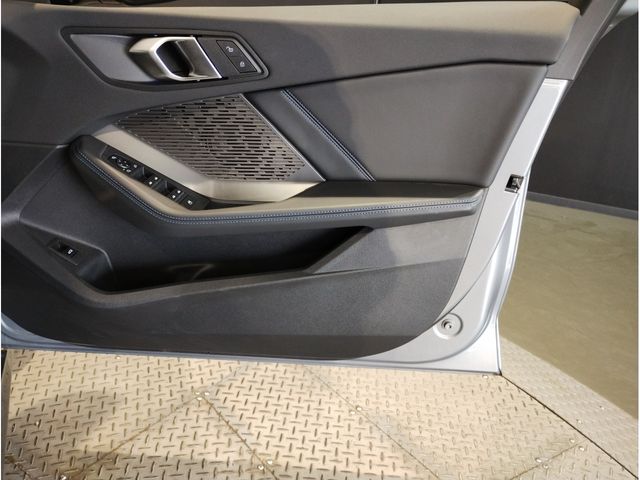 BMW 1SERIES 2025 Image 31