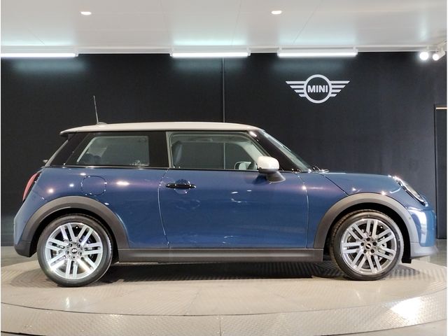 BMW MINI COOPER 2025 Image 31