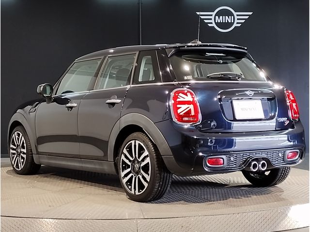 BMW MINI COOPER SD 5DOOR 2020 Image 31