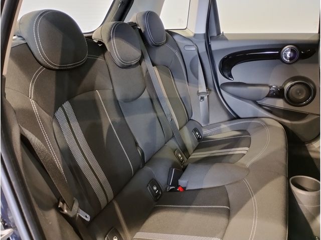 BMW MINI COOPER SD 5DOOR 2020 Image 31