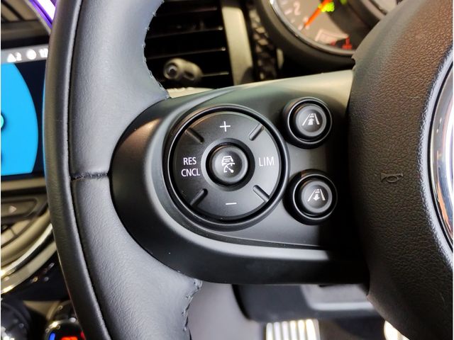 BMW MINI COOPER SD 5DOOR 2020 Image 31