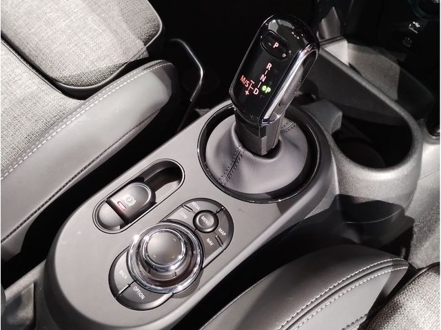 BMW MINI COOPER D 2023 Image 31