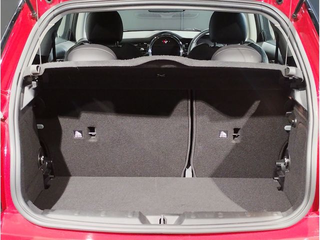 BMW MINI COOPER D 2023 Image 31