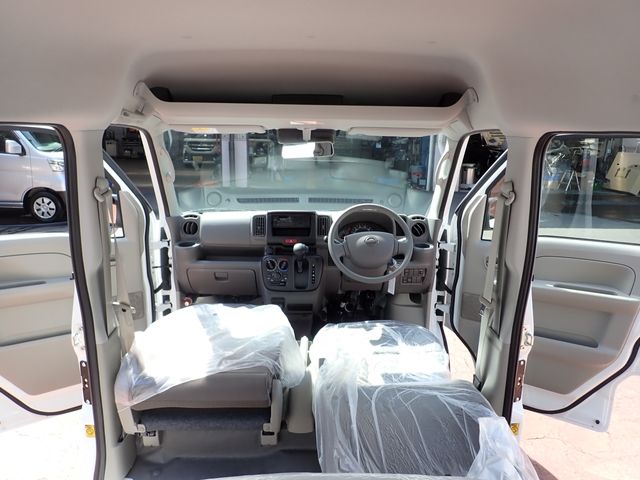 NISSAN CLIPPER VAN 2026 Image 31