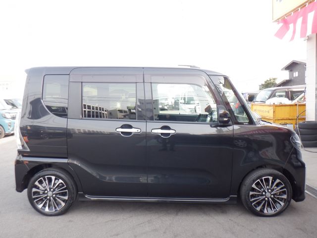 DAIHATSU TANTO CUSTOM 2021 Image 31