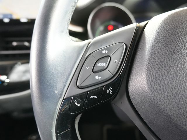 TOYOTA C-HR 2019 Image 31