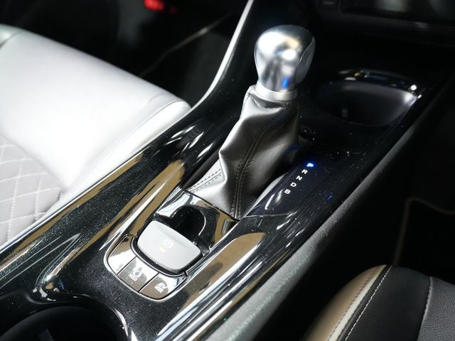 TOYOTA C-HR 2019 Image 31