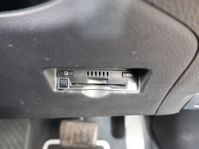 TOYOTA C-HR 2019 Image 31