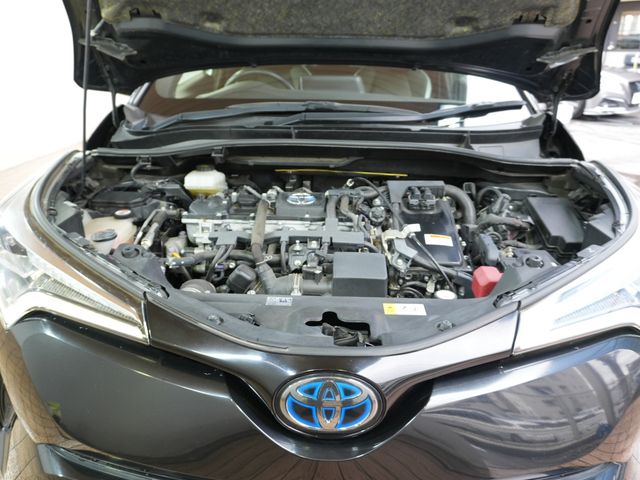 TOYOTA C-HR 2019 Image 31