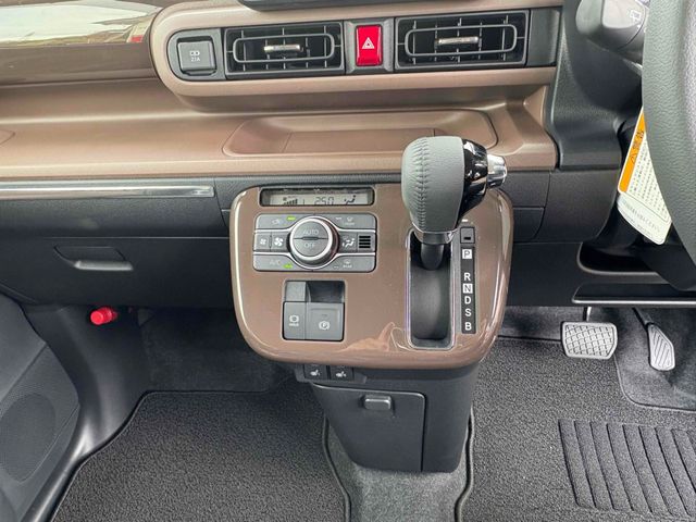 DAIHATSU MOVE CANBUS 4WD 2025 Image 31