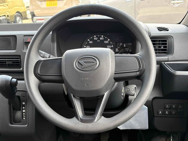 DAIHATSU HIJET CARGO 4WD 2025 Image 31