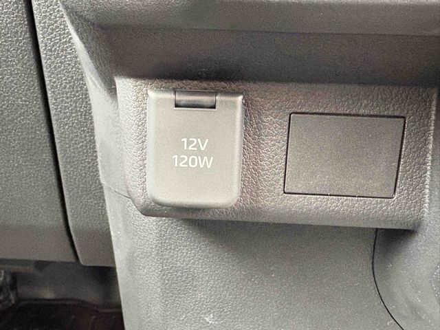 DAIHATSU HIJET CARGO 4WD 2025 Image 31