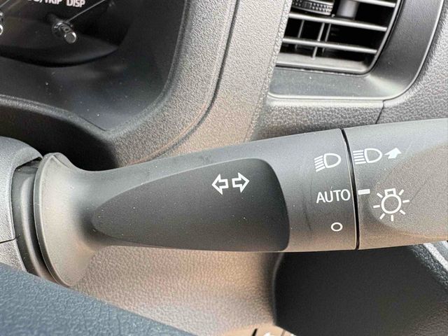 DAIHATSU HIJET CARGO 4WD 2025 Image 31