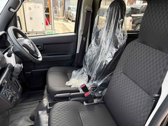 DAIHATSU HIJET CARGO 4WD 2025 Image 31