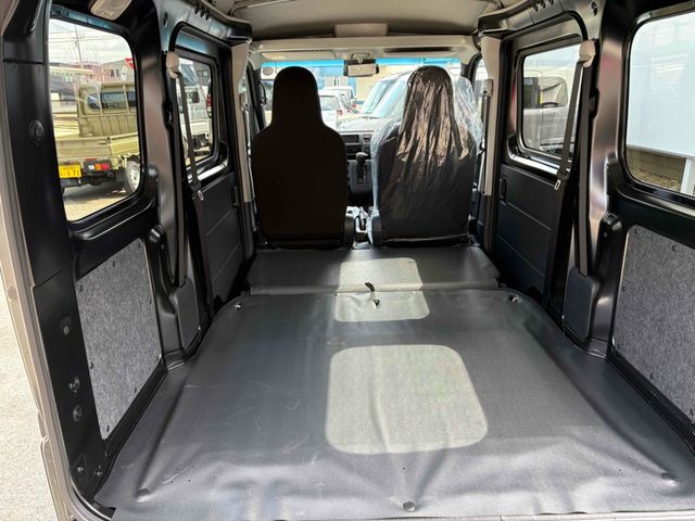 DAIHATSU HIJET CARGO 4WD 2025 Image 31