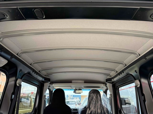 DAIHATSU HIJET CARGO 4WD 2025 Image 31